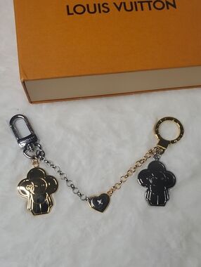 Silver  and Gold Flower Charm Chain Key Holder Fashion Accesorie